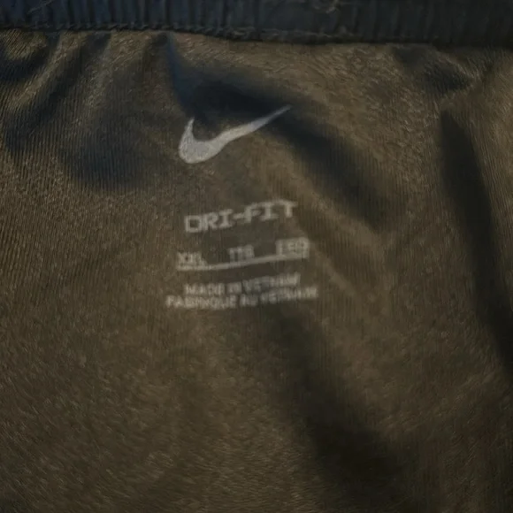 XXL Dri-Fit Nike Running Shorts - Picture 4 of 5